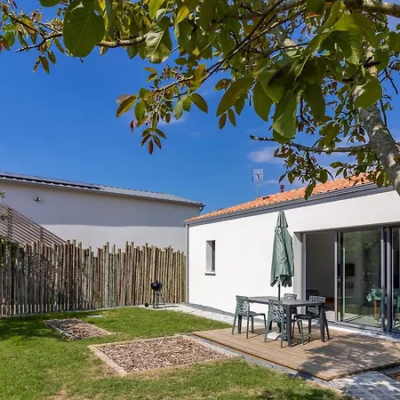 Moderne Avec Jardin Clos Et Animaux Admis Pres De Nantes Et Angers - Fr-1-622-108