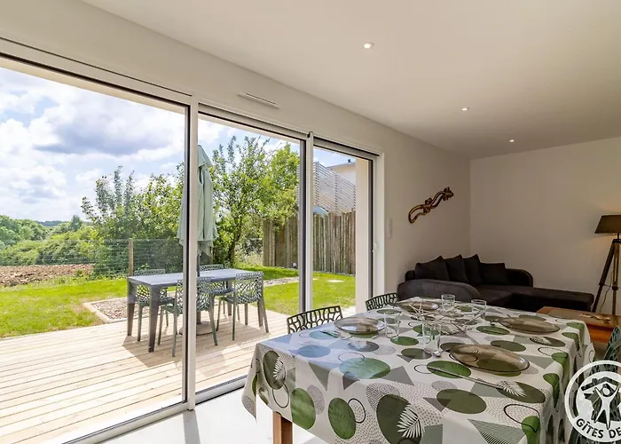 Moderne Avec Jardin Clos Et Animaux Admis Pres De Nantes Et Angers - Fr-1-622-108 * Saint-Christophe-la-Couperie