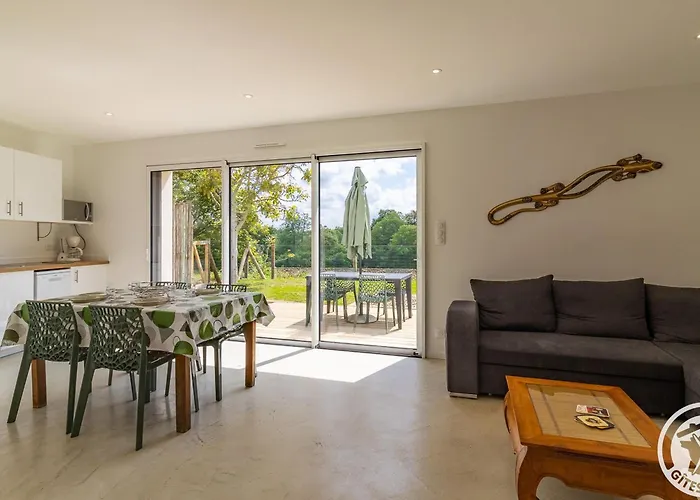 Moderne Avec Jardin Clos Et Animaux Admis Pres De Nantes Et Angers - Fr-1-622-108